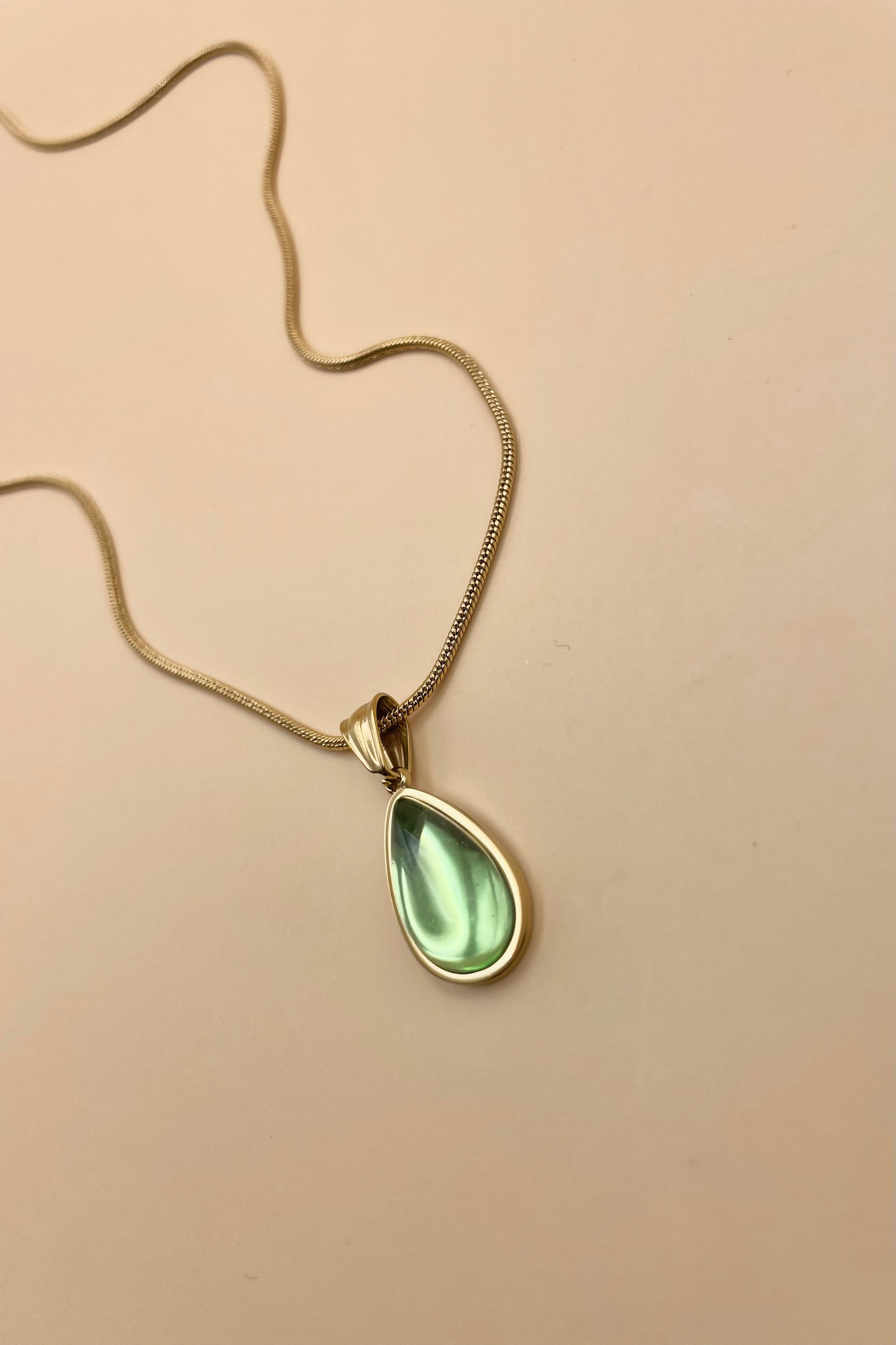 Collar Piedra Verde G6
