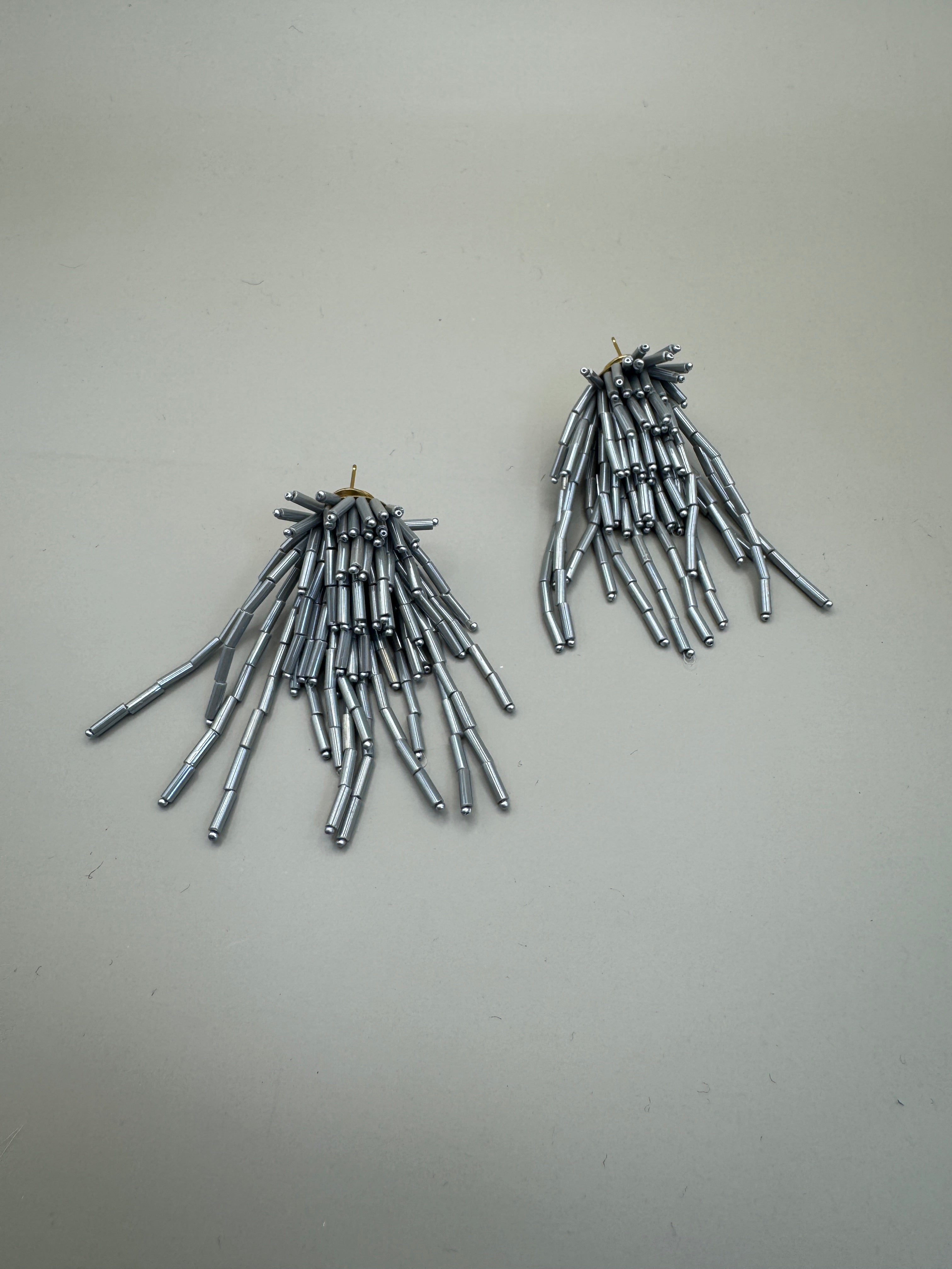 Grey Storm Earrings M6
