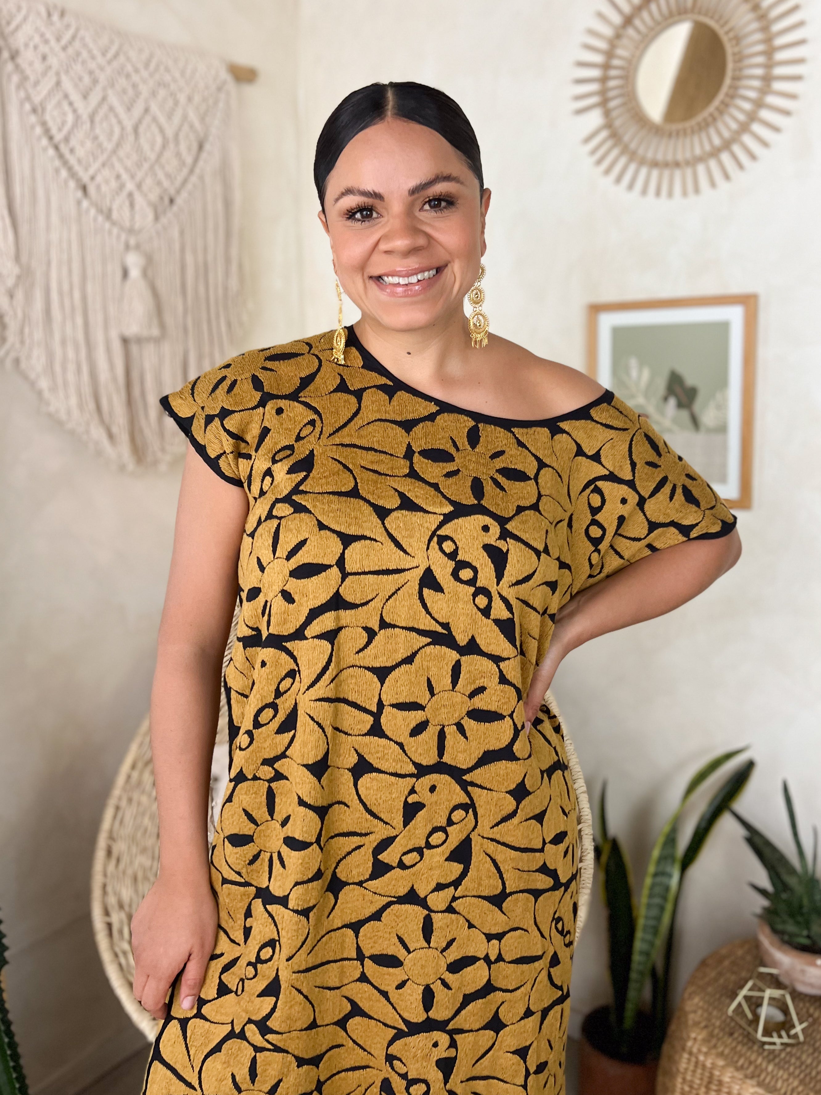 Huipil Jalapa Black/Dark Gold