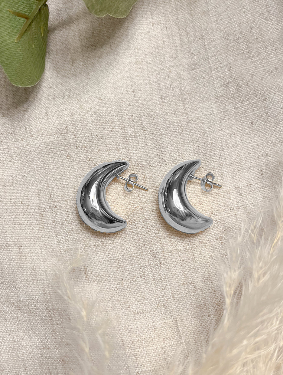 Aretes Media Luna Plateada J11