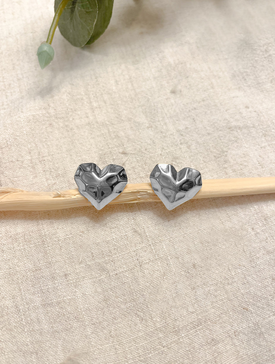 Aretes Mini Corazón Plateado J21