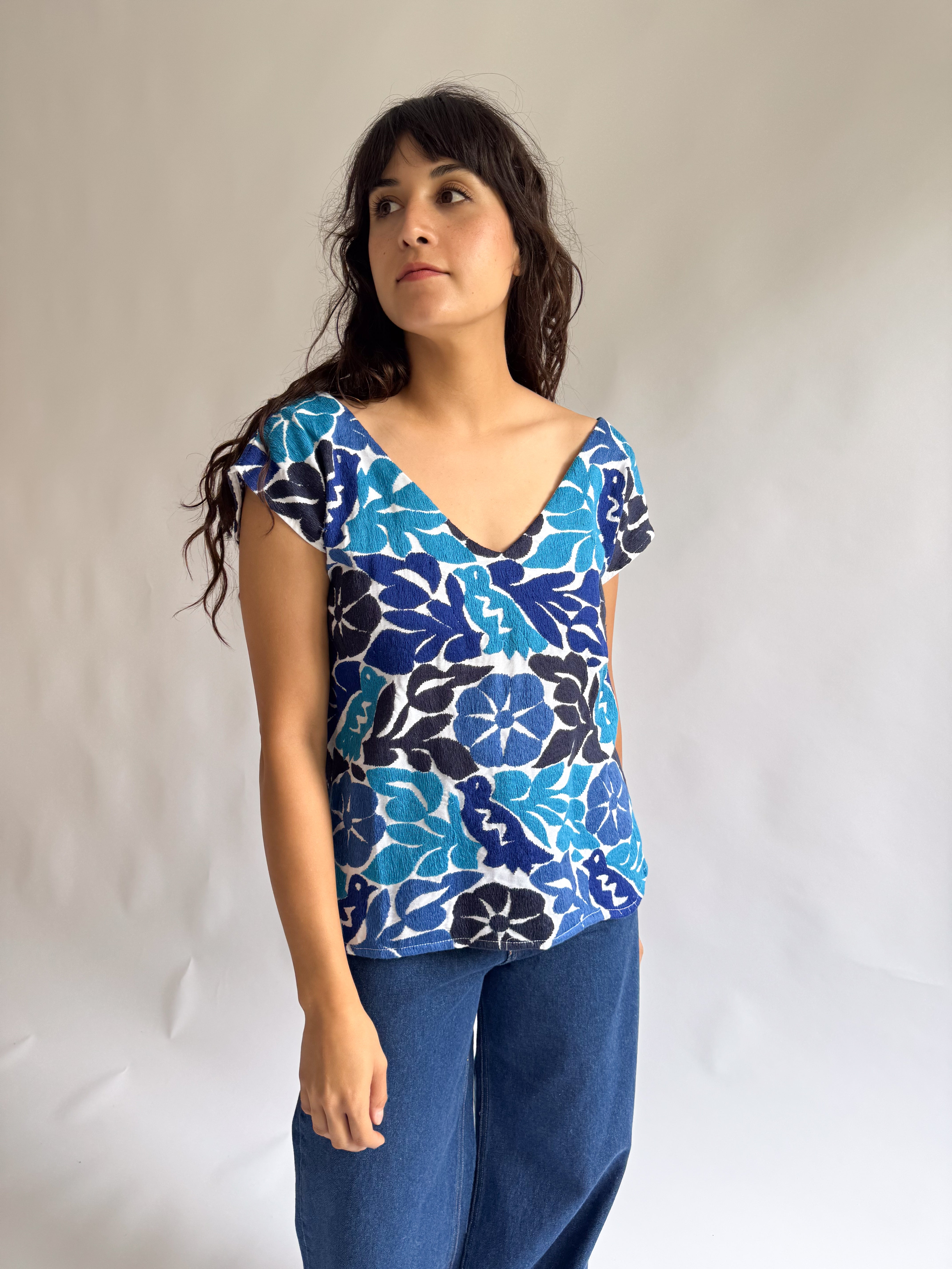 Blusa Jalapa V Blanco / Azules