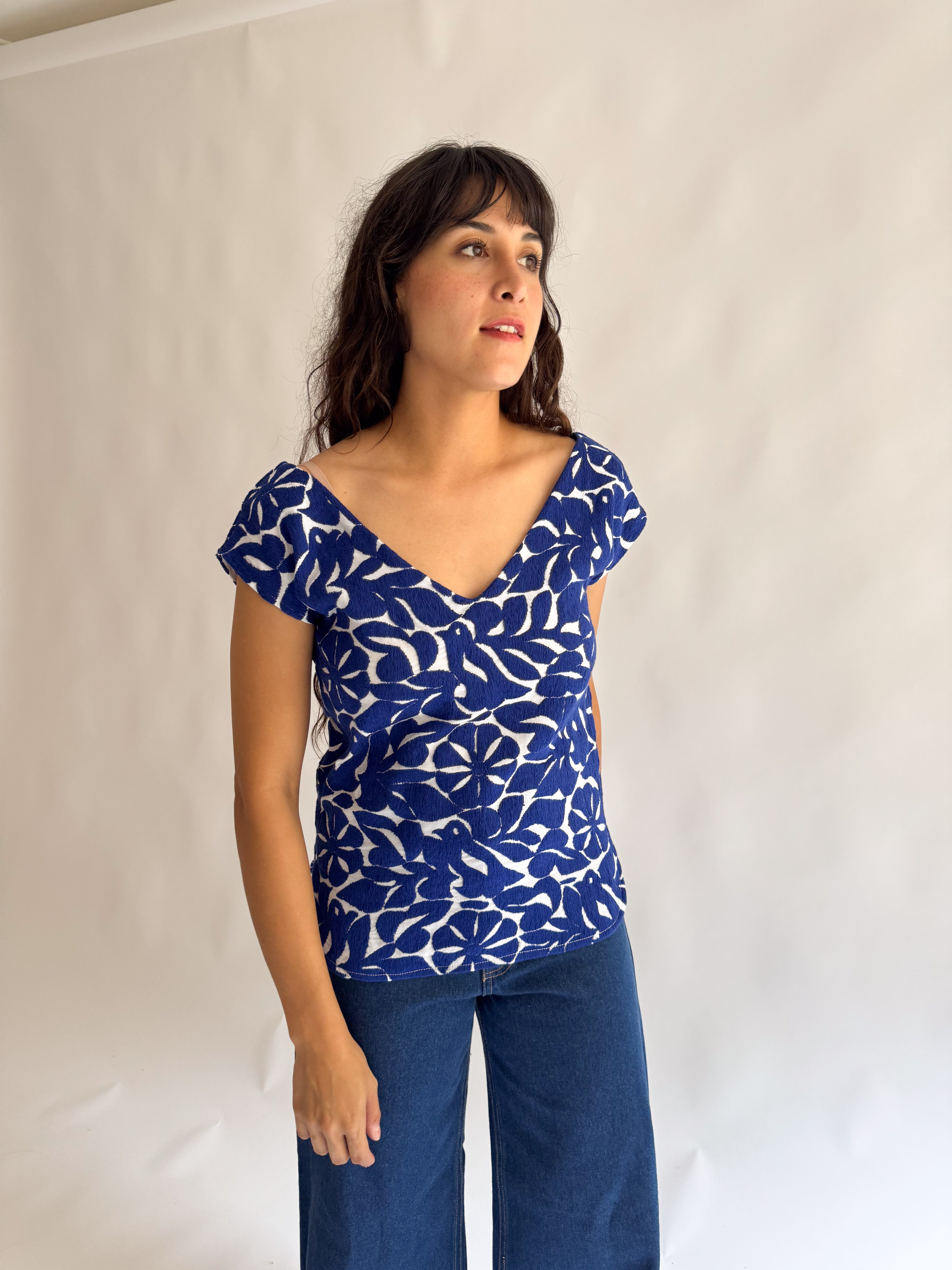 Blusa Jalapa V Blanco / Azul