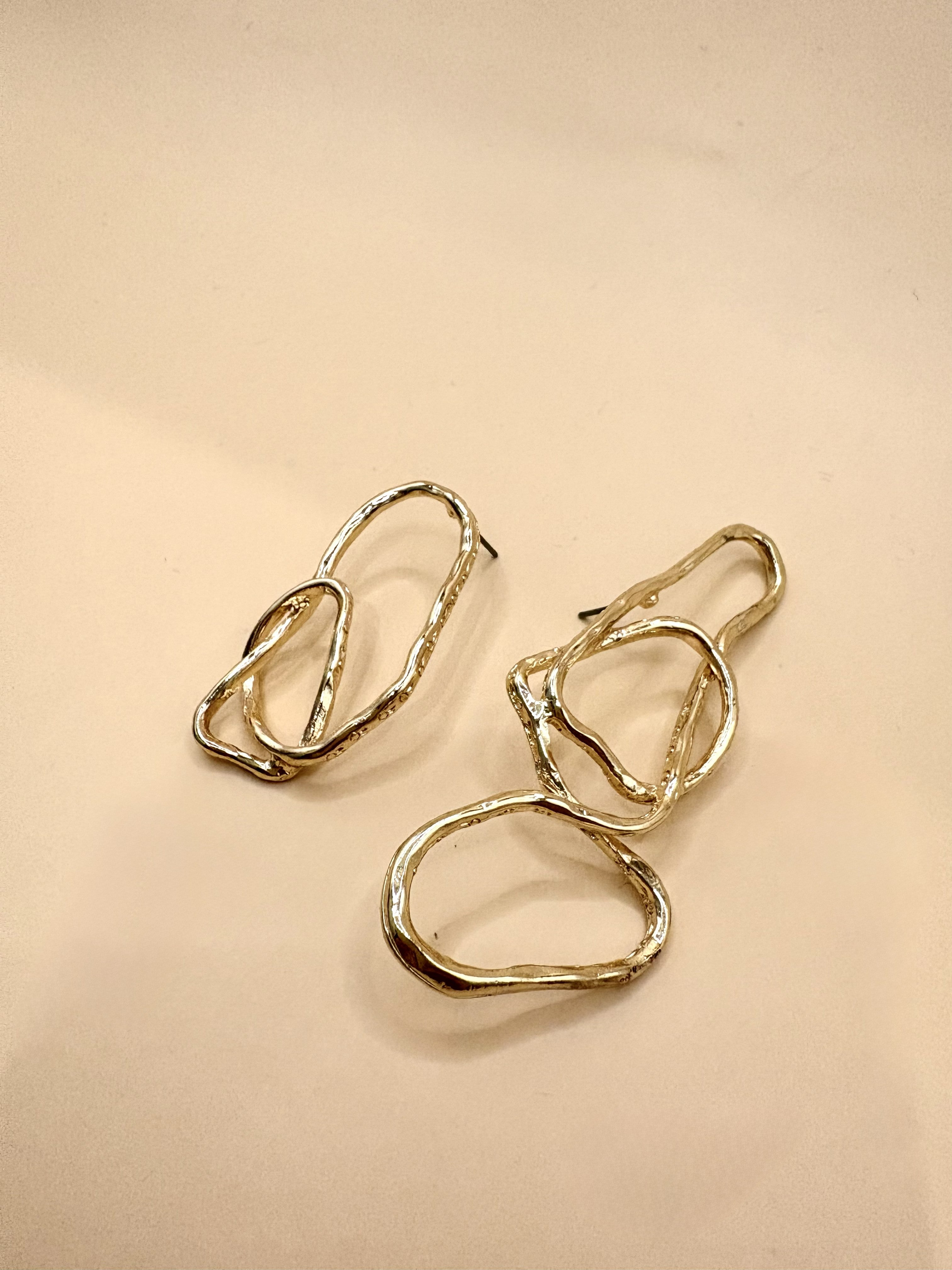 Aretes Dorados Abstractos N9