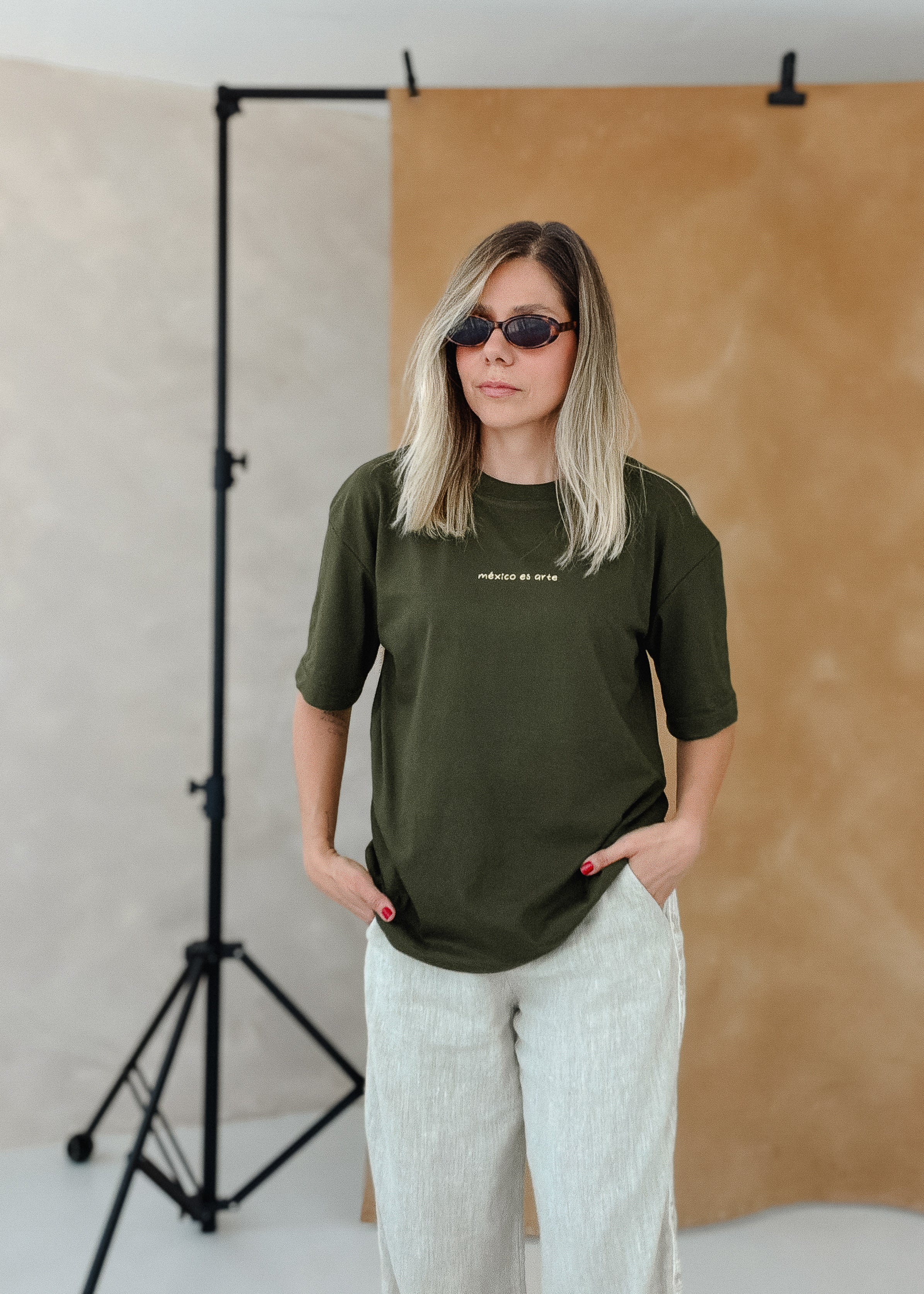 Playera México es Arte Verde Militar Oversized  (Algodón 200grs)