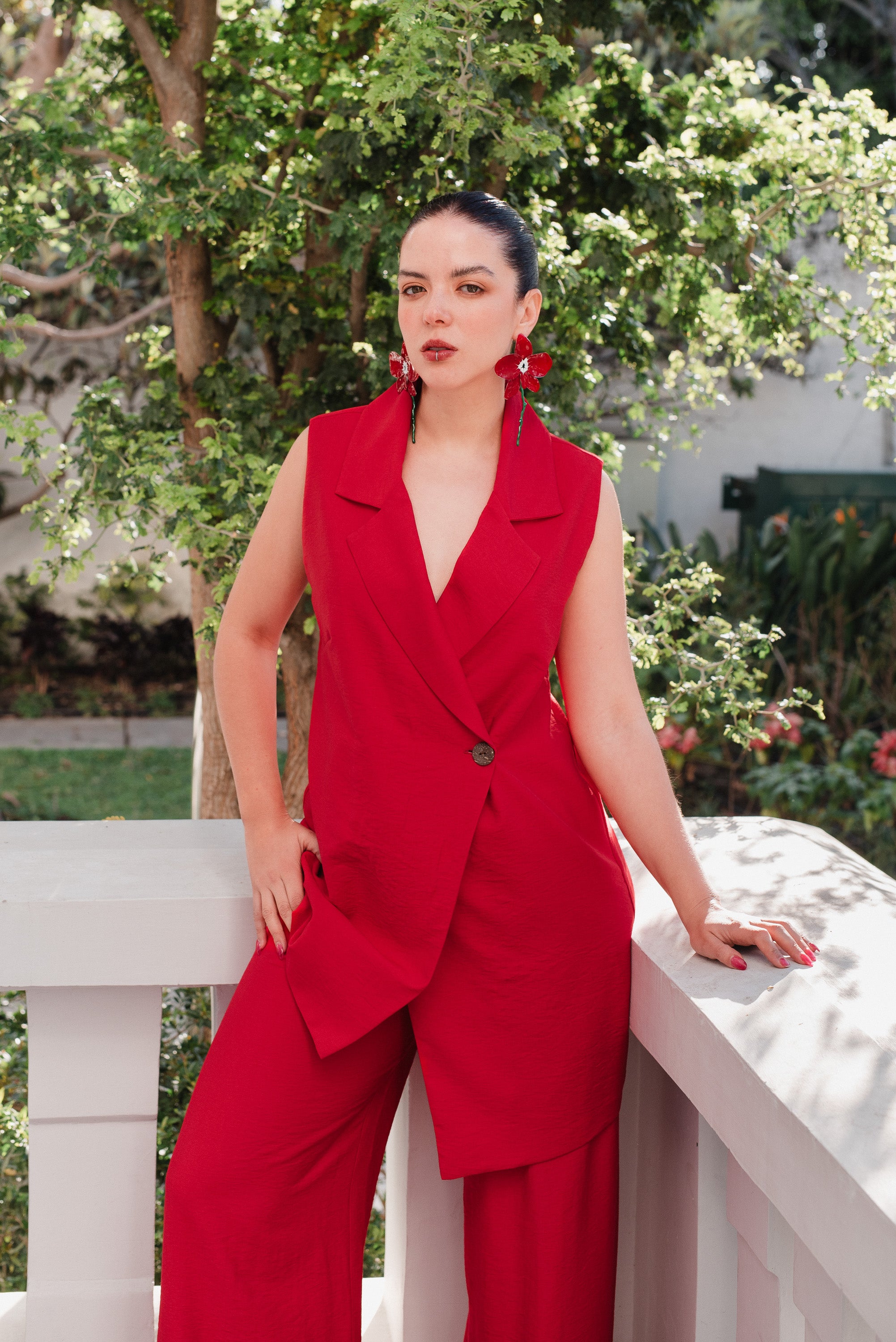 Short-sleeved linen shirt