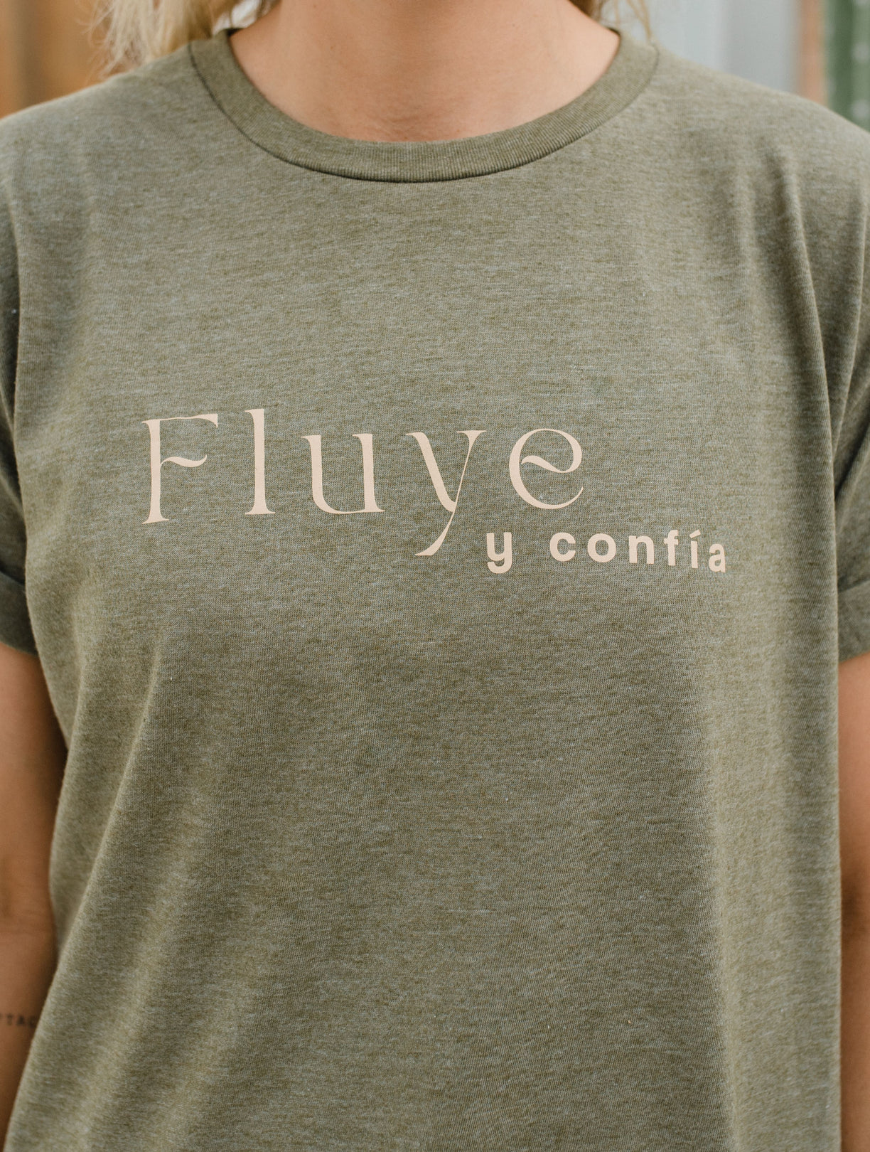 Mexicanartes Camiseta Fluye y Confía